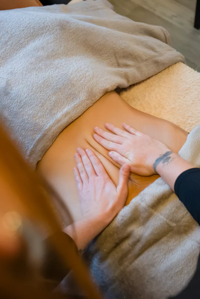 Massage ventre Lorient